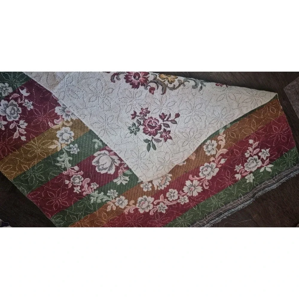 Vintage‎ Floral Woven Tapestry Table Topper 23x23 Made in Belgium